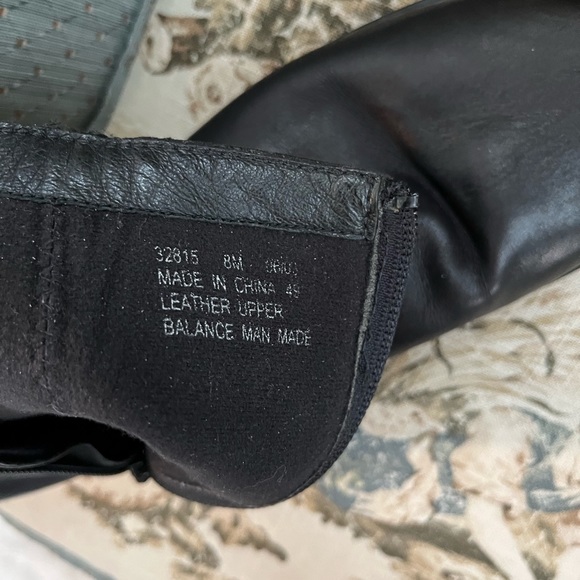 Clarks Black Leather Ankle Boots Size 8 - Picture 4 of 6